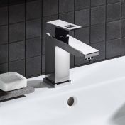 Смеситель для умывальника Grohe Eurocube 23445000