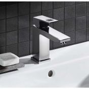 Смеситель для умывальника Grohe Eurocube 23446000