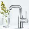 Смеситель для умывальника Grohe Essence New 23480001